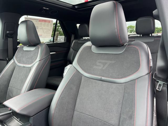 New 2026 Ford Explorer ST AWD/4WD image 23