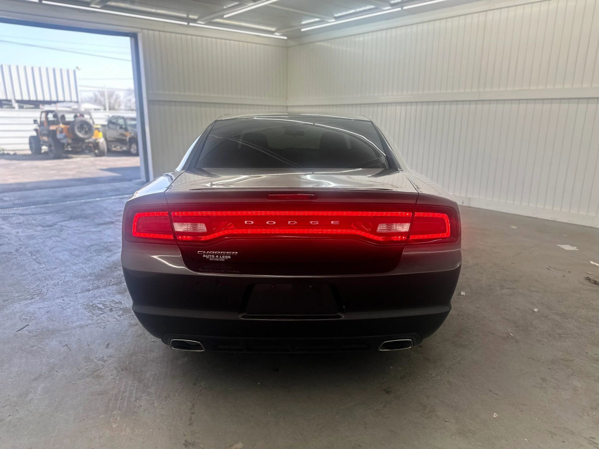 Used 2014 Dodge Charger SE image 6