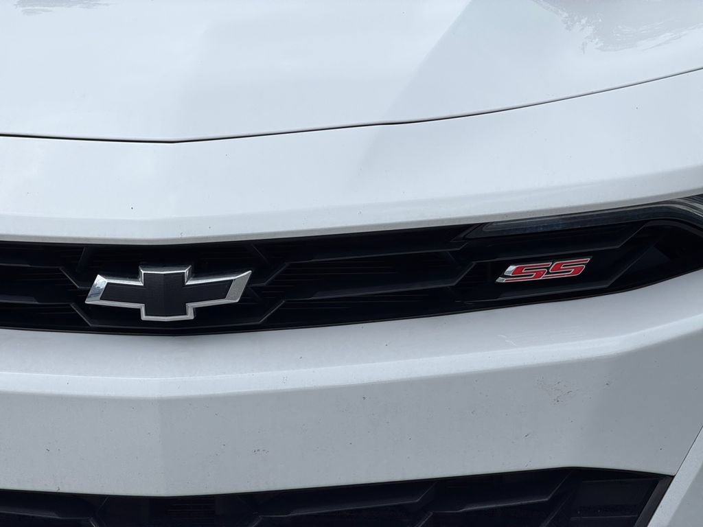 Used 2020 Chevrolet Camaro SS RWD image 35