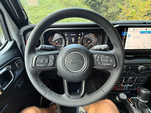 New 2025 Jeep Gladiator Rubicon image 19