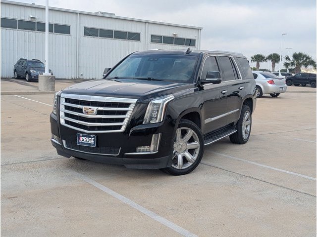 Used 2017 Cadillac Escalade Luxury RWD image 1