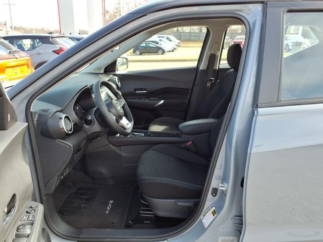 Certified 2024 Nissan Kicks SV w/ Exterior Package image 4