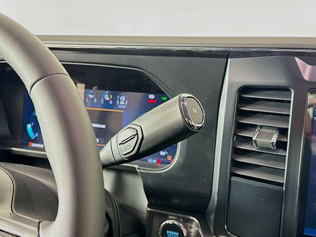 New 2026 Ford F250 Lariat w/ Chrome Package image 17