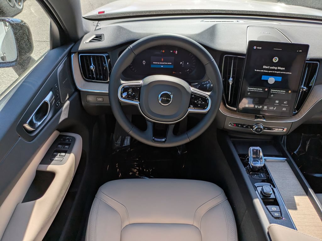 New 2026 Volvo XC60 B5 Plus w/ Protection Package Premier AWD/4WD image 17