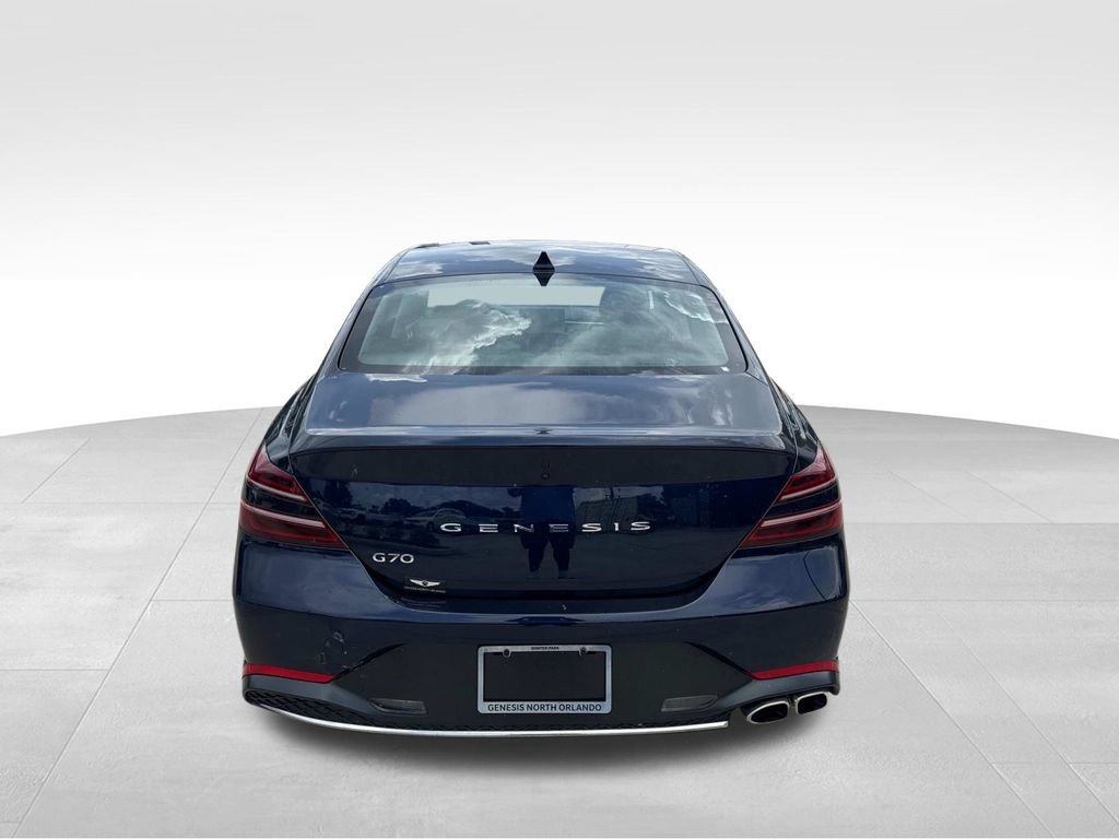 Used 2023 Genesis G70 2.0T RWD image 8