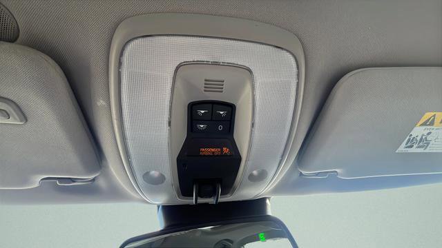 Used 2012 Volvo S60 T5 w/ Climate Pkg image 18