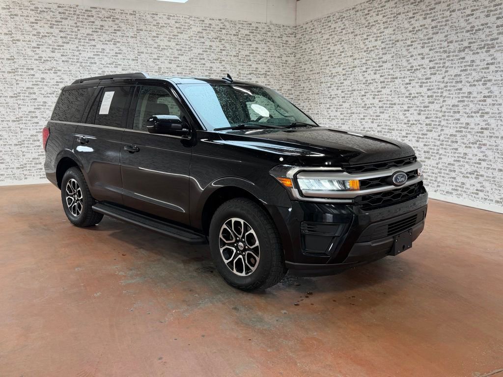 Used 2024 Ford Expedition XLT