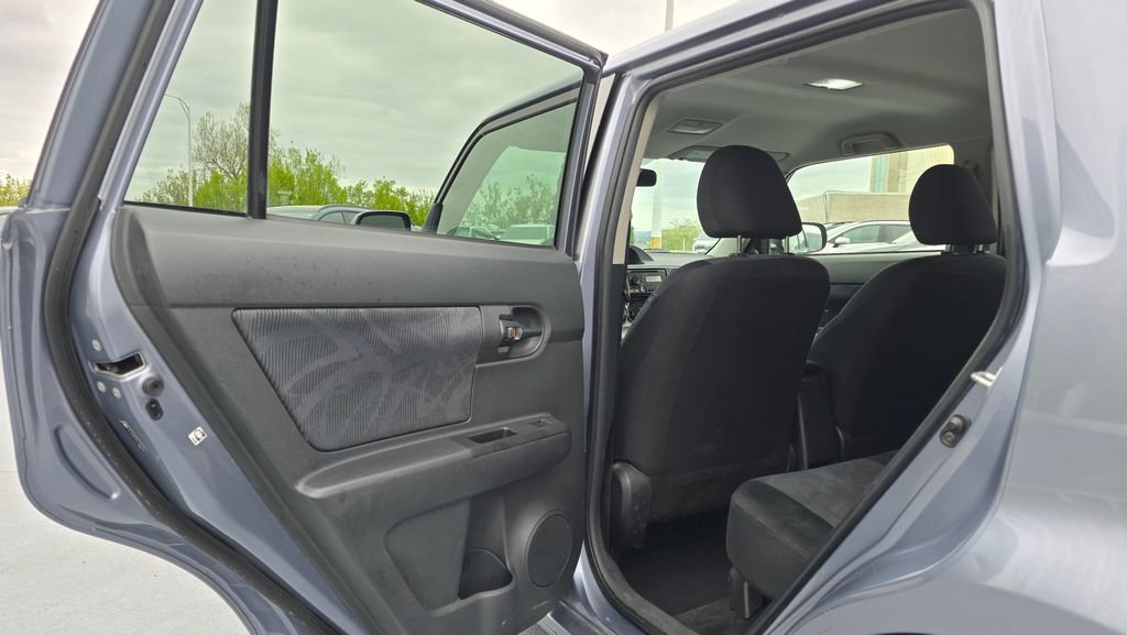 Used 2012 Scion xB FWD image 15