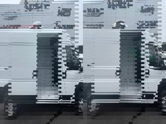 New 2025 RAM ProMaster 3500 w/ Quick Order Package 22G SLT image 6