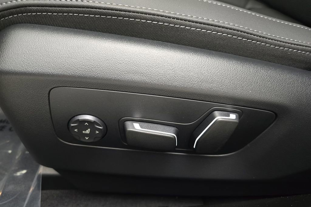 New 2025 BMW i5 M60 w/ Premium Package image 13