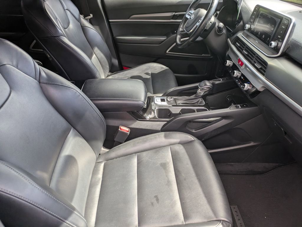 Used 2020 Kia Telluride S w/ S 8 Passenger Seating Package image 25