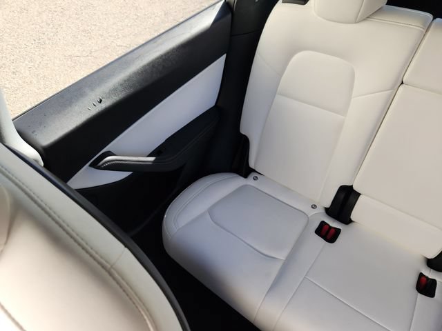 Used 2021 Tesla Model Y Long Range AWD/4WD image 14