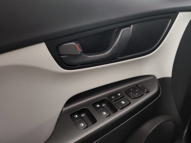 Certified 2023 Hyundai Kona SEL AWD/4WD image 12