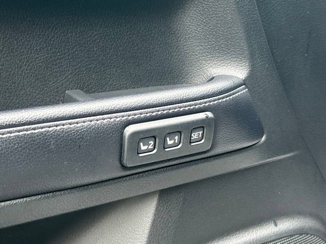 Used 2018 Toyota 4Runner Limited AWD/4WD image 16