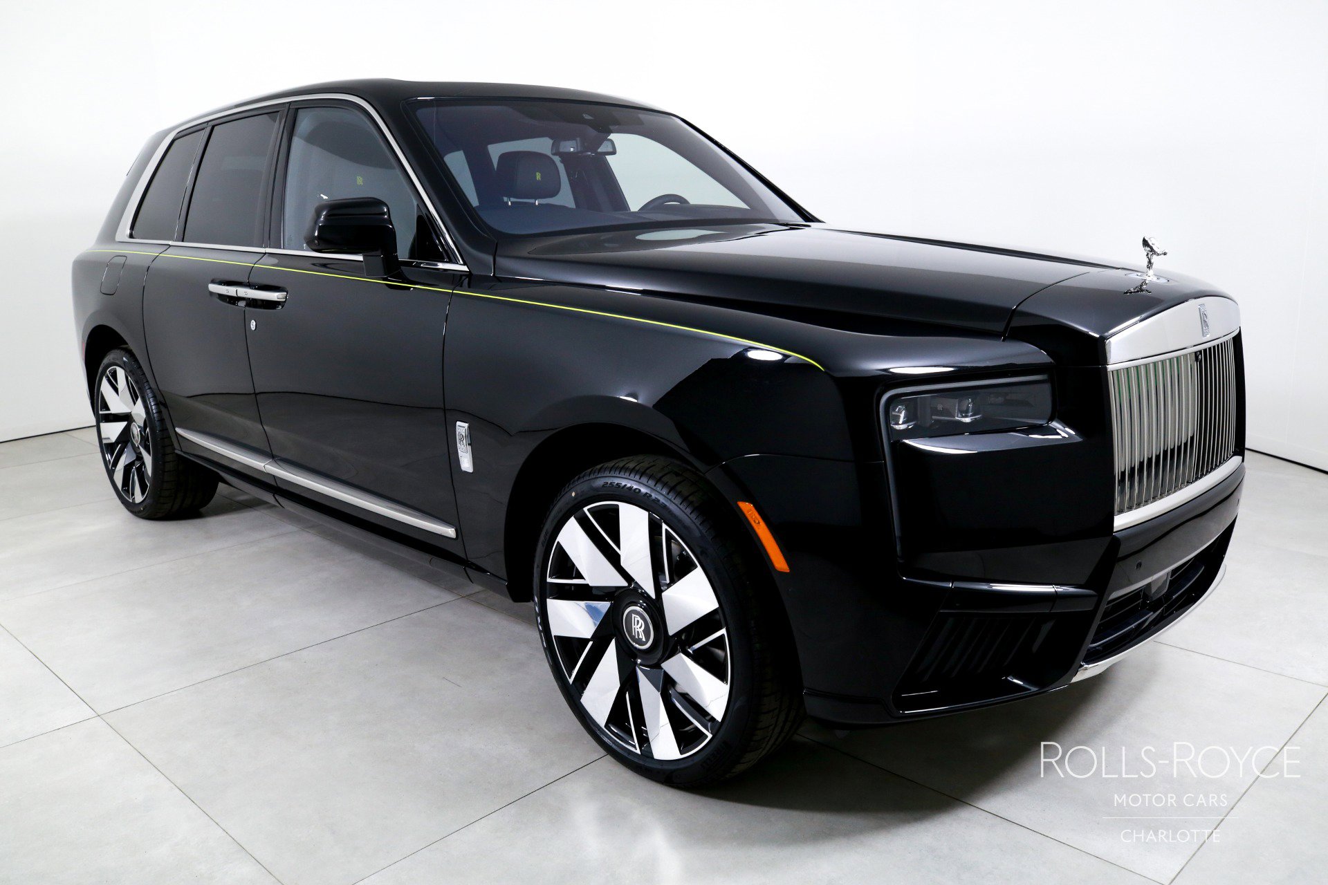 New 2026 Rolls-Royce Cullinan image 6