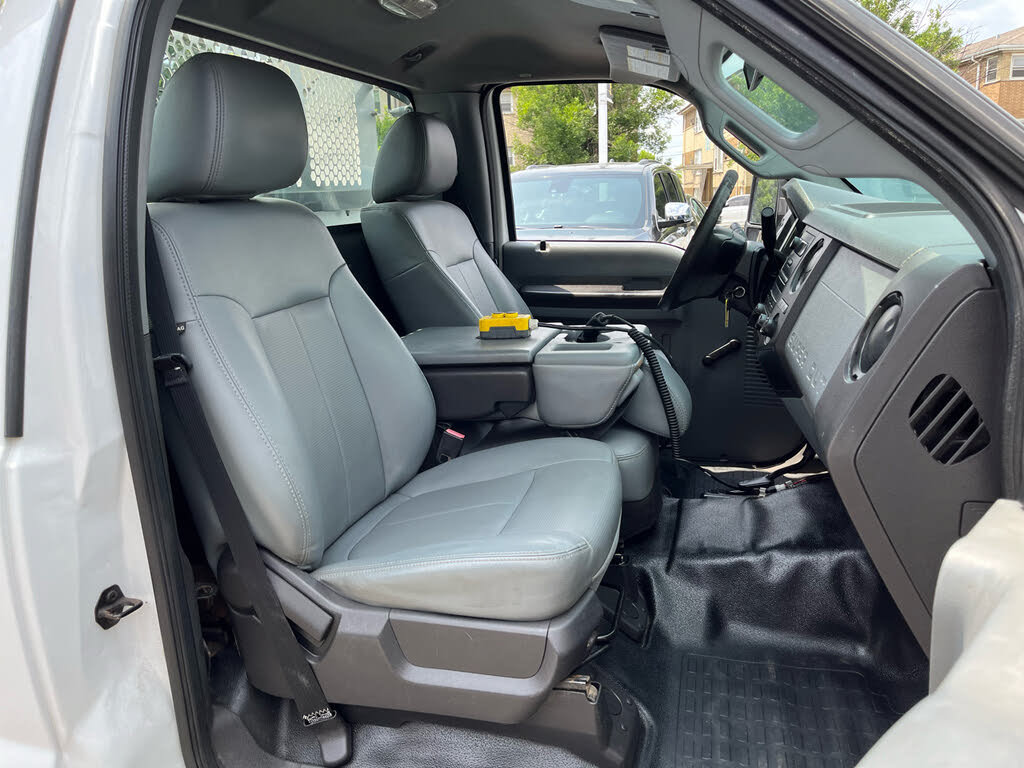 Used 2012 Ford F350 XL w/ Snow Plow Prep Pkg AWD/4WD image 19