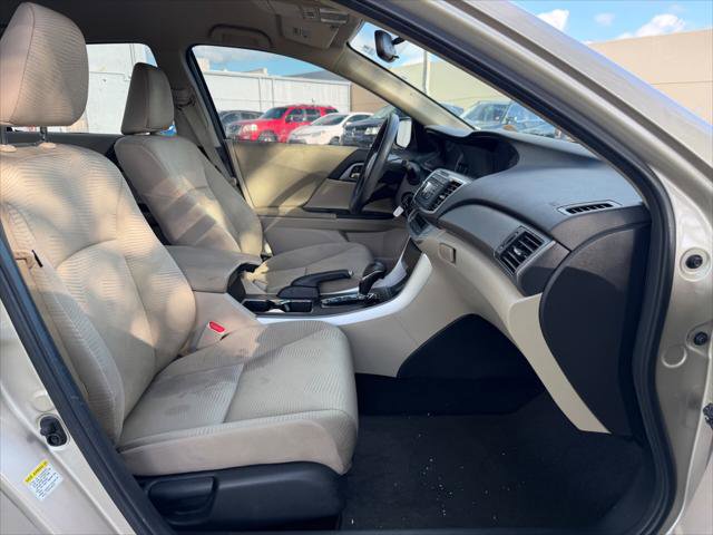 Used 2015 Honda Accord LX image 12