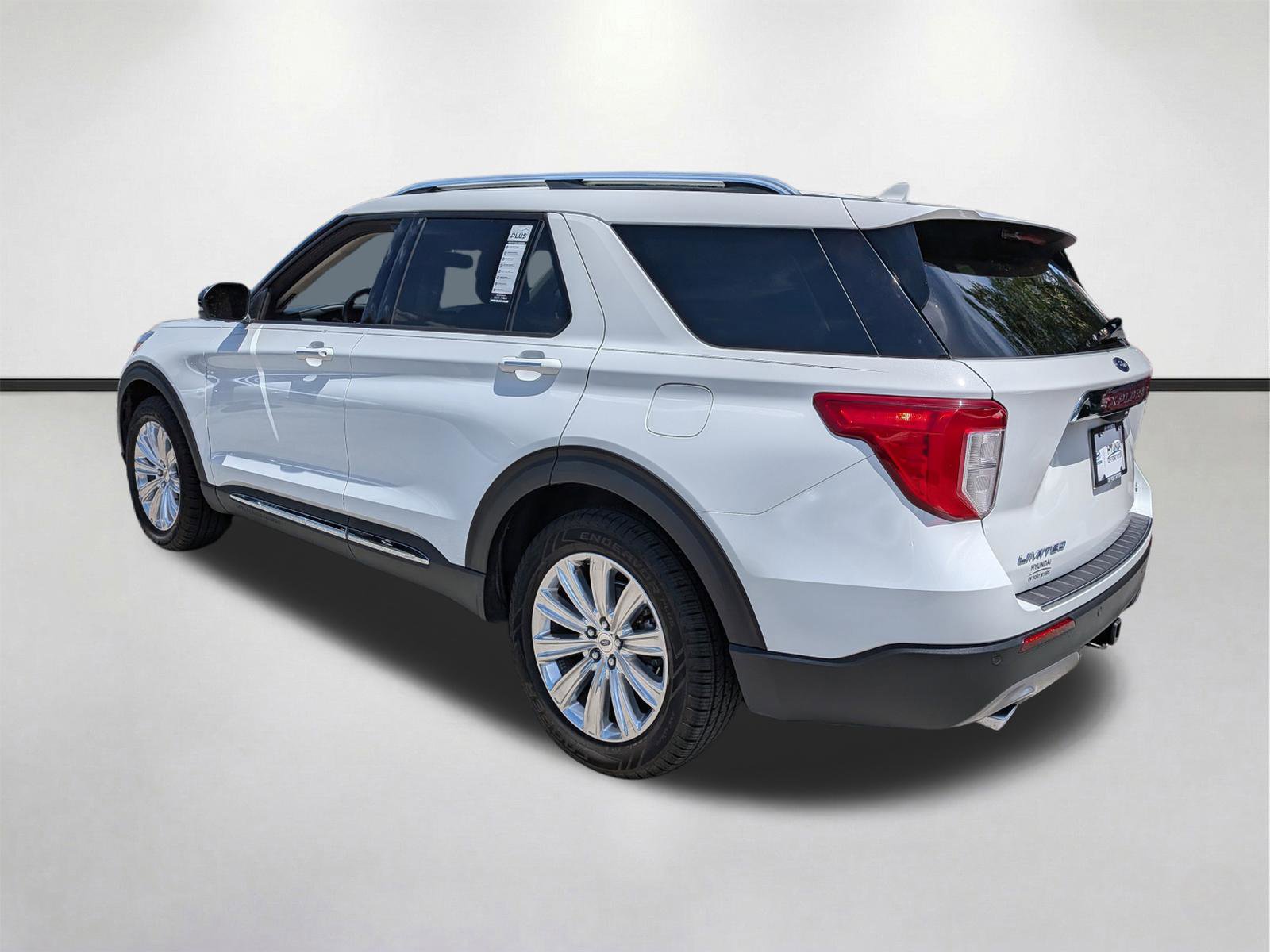 Used 2020 Ford Explorer Limited w/ Class III Trailer Tow Package image 6