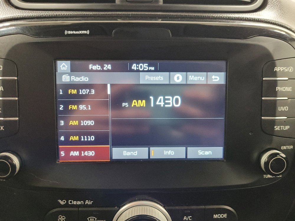 Used 2019 Kia Soul ! FWD image 25