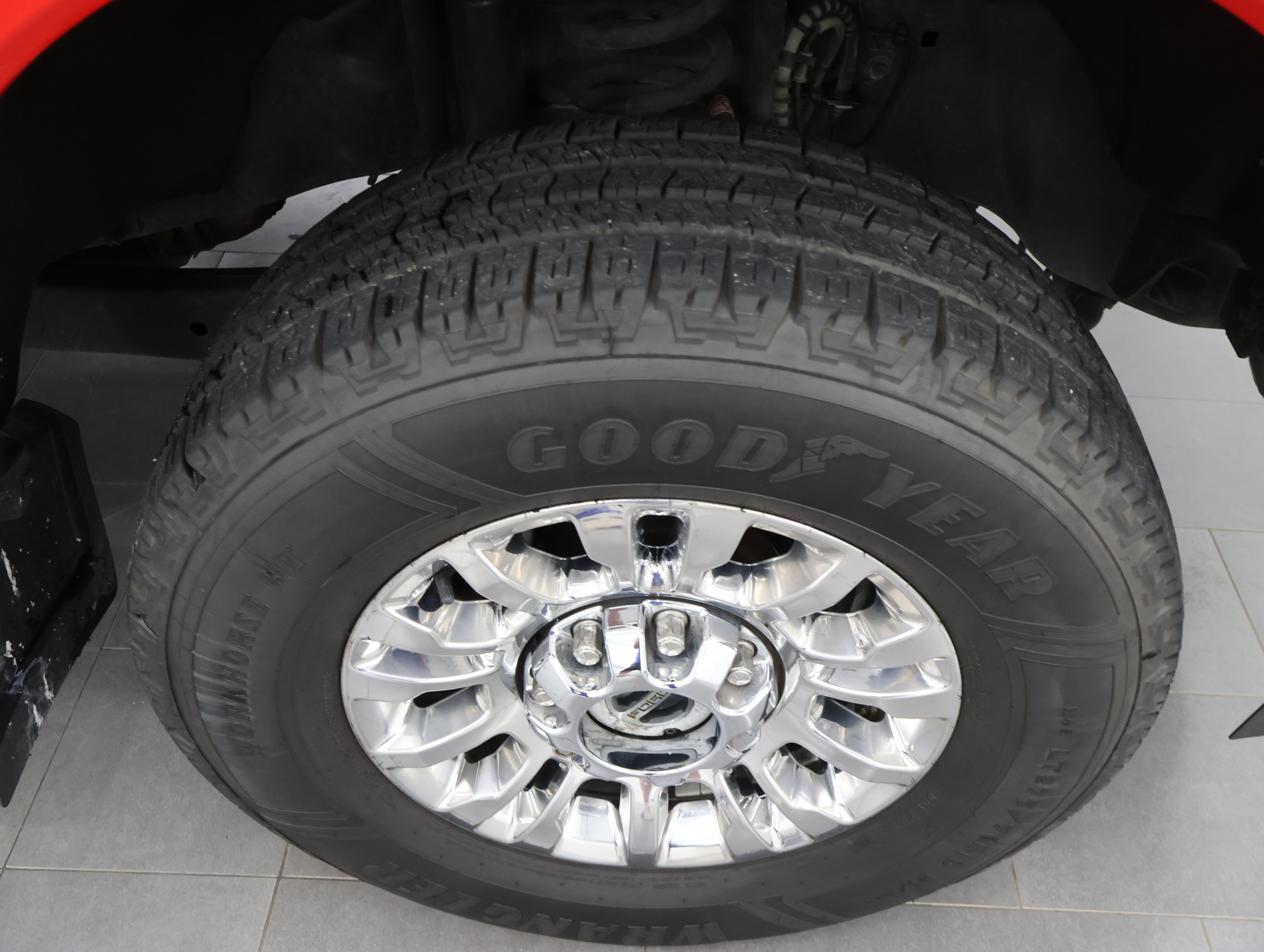 Used 2020 Ford F250 XLT w/ XLT Premium Package AWD/4WD image 3