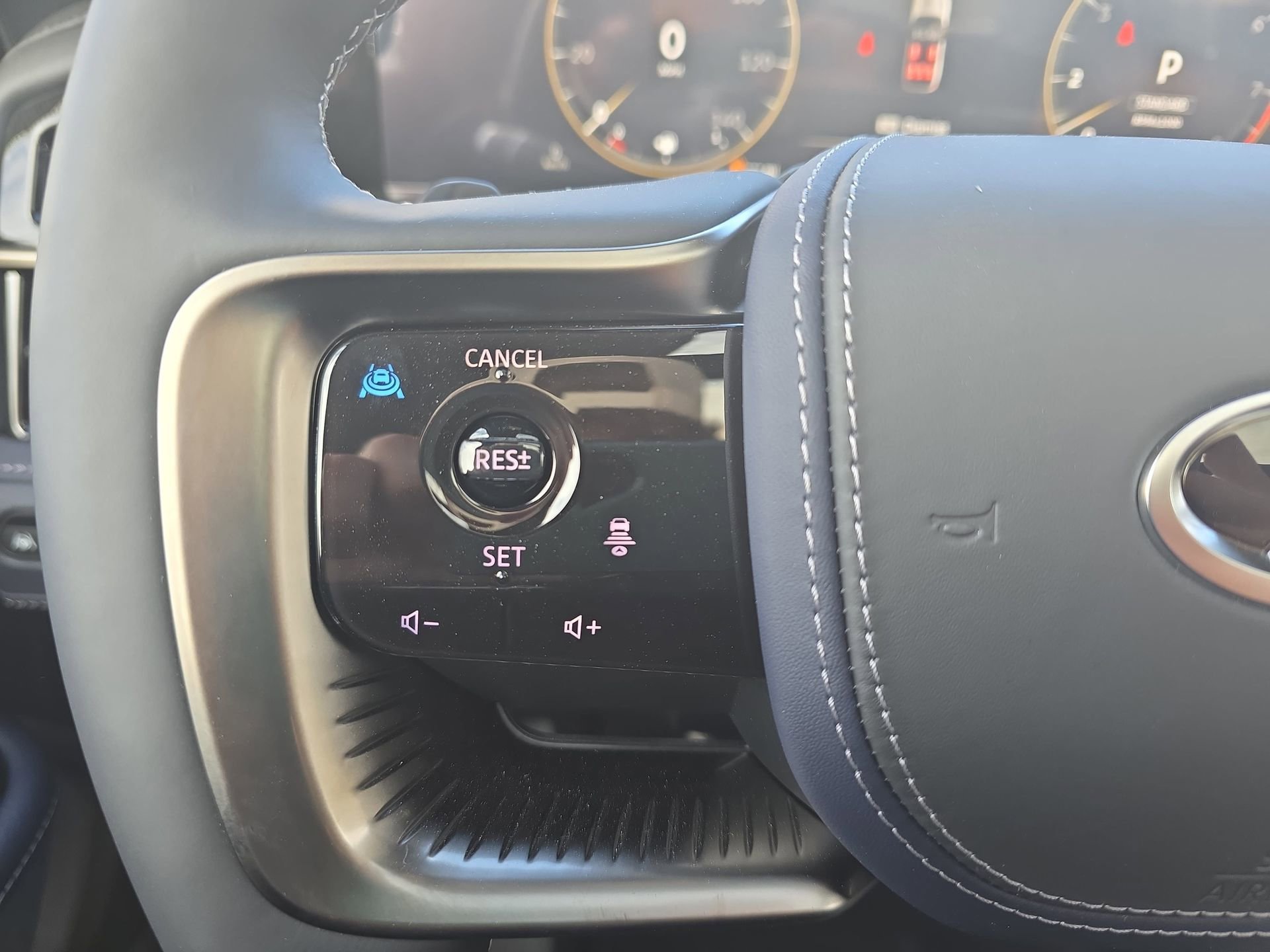 New 2026 INFINITI QX80 4WD image 17