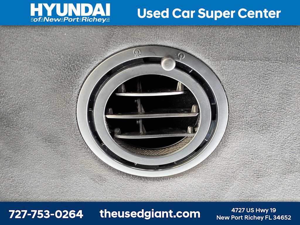 Used 2020 Hyundai Palisade Limited FWD image 17