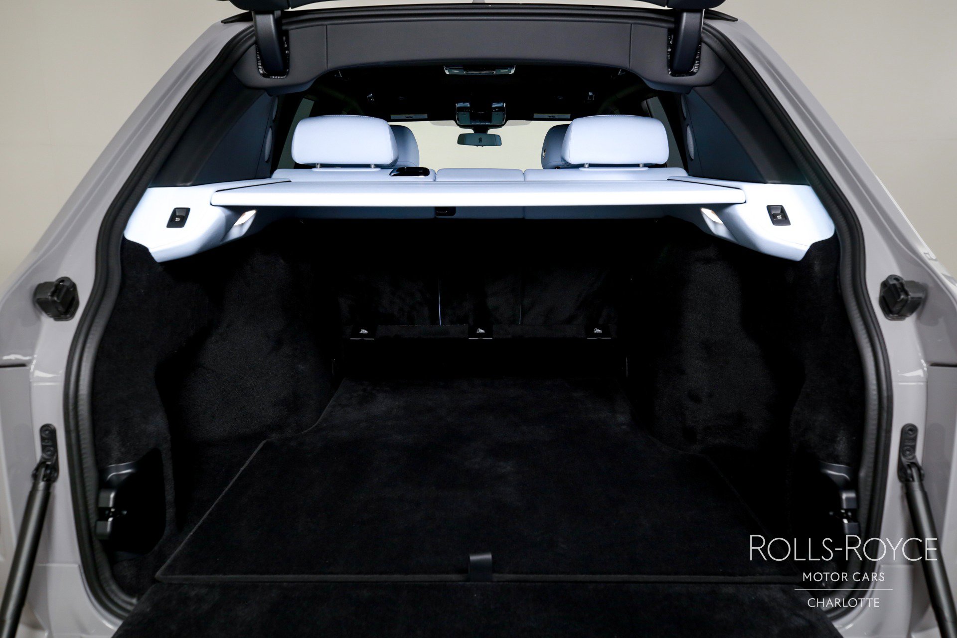 New 2027 Rolls-Royce Cullinan Black Badge AWD/4WD image 25