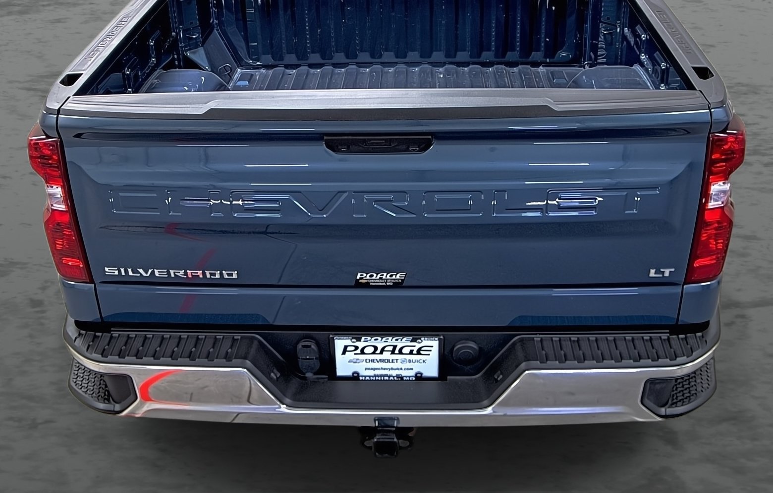 Used 2024 Chevrolet Silverado 1500 LT AWD/4WD image 11