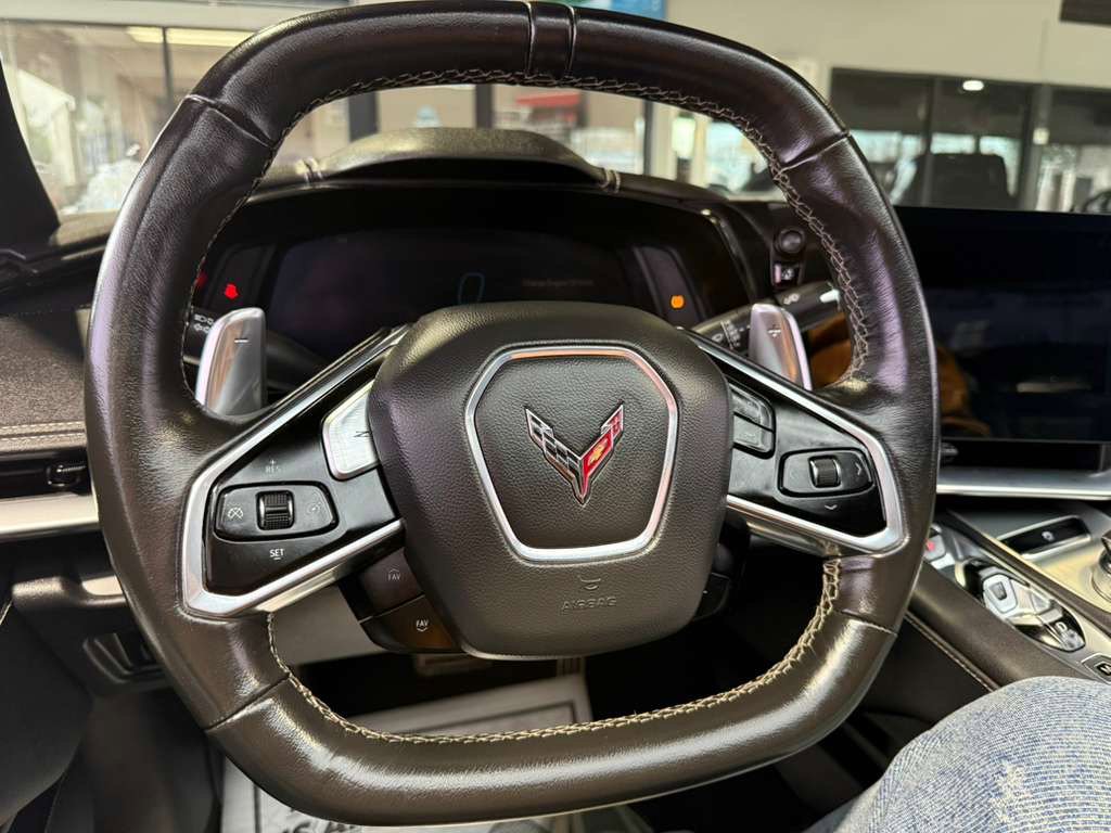 Used 2022 Chevrolet Corvette Stingray Coupe w/ 1LT RWD image 29