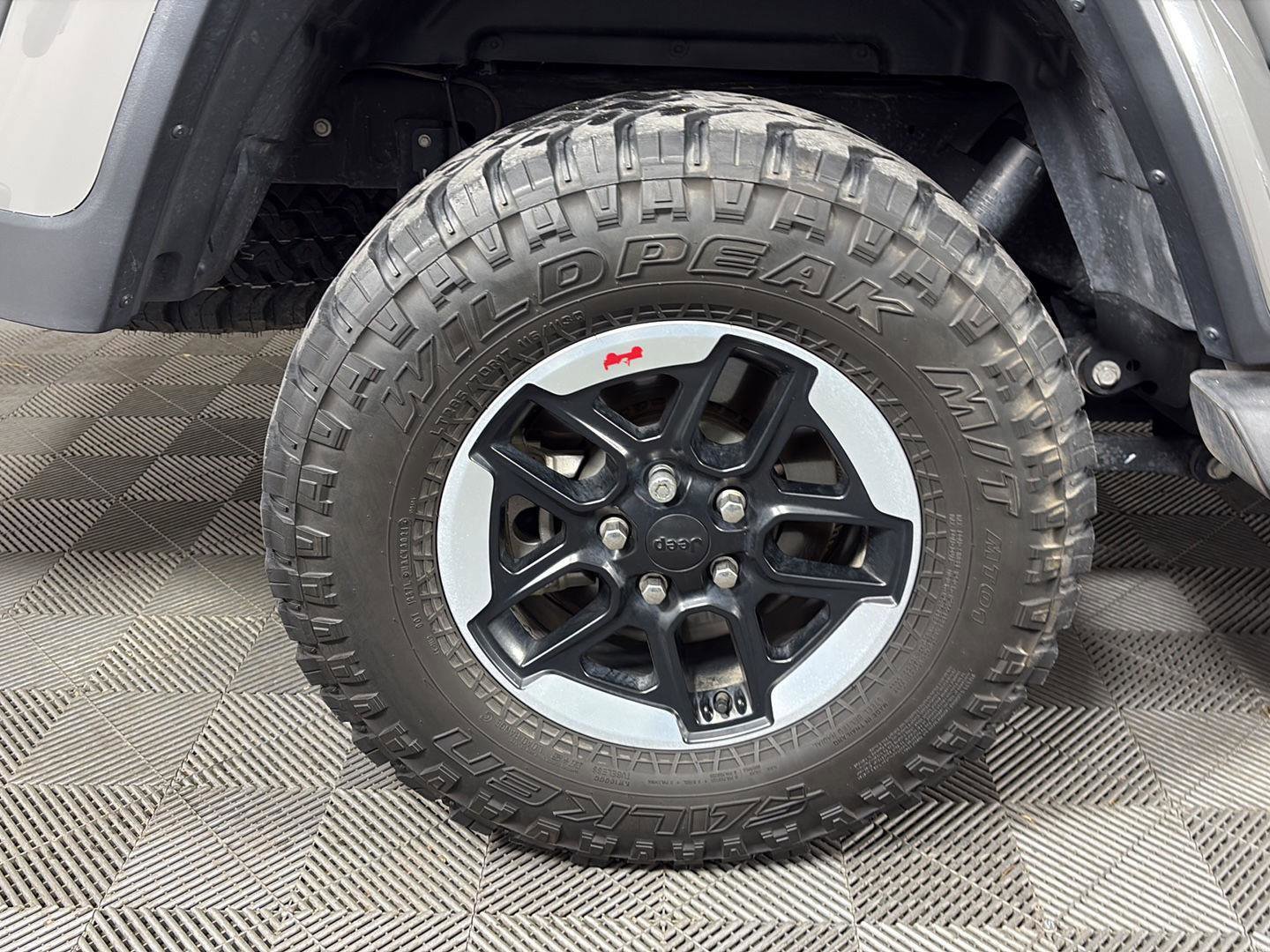 Used 2021 Jeep Gladiator Overland w/ Popular Equipment Package image 14