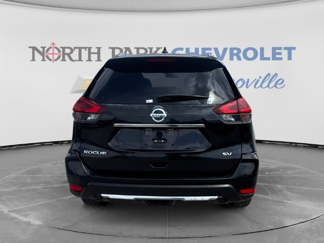 Used 2018 Nissan Rogue SV FWD image 4