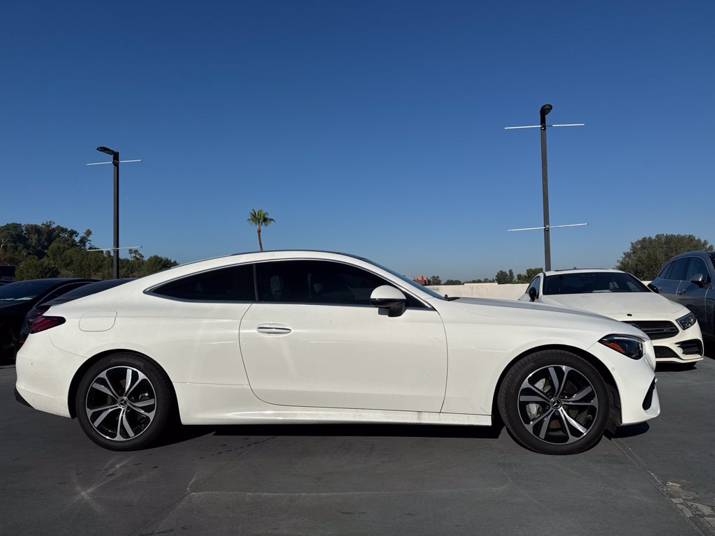 Used 2024 Mercedes-Benz CLE 300 4MATIC Coupe image 4