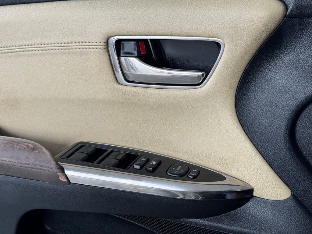 Used 2015 Toyota Avalon XLE Premium FWD image 35