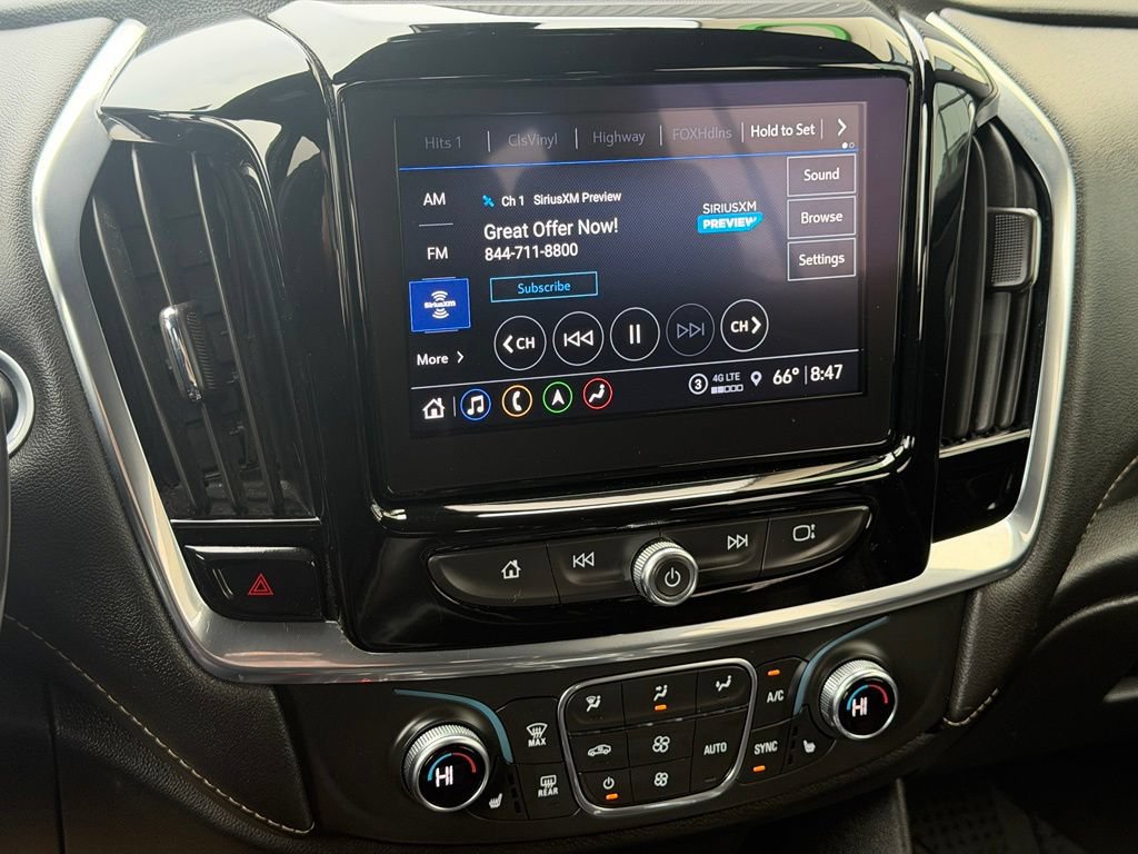 Used 2022 Chevrolet Traverse LT w/ LT Premium Package AWD/4WD image 13