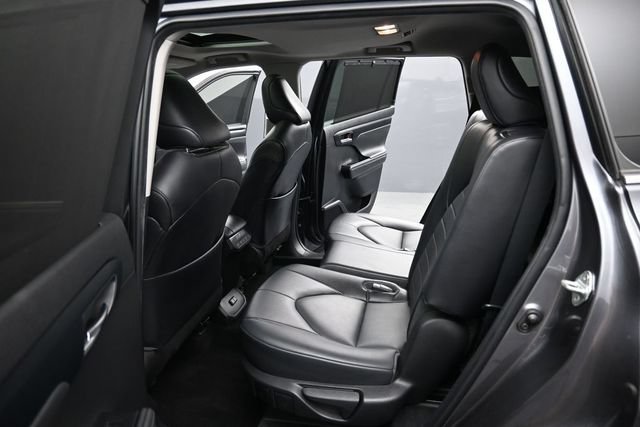 Used 2022 Toyota Highlander XLE AWD/4WD image 10