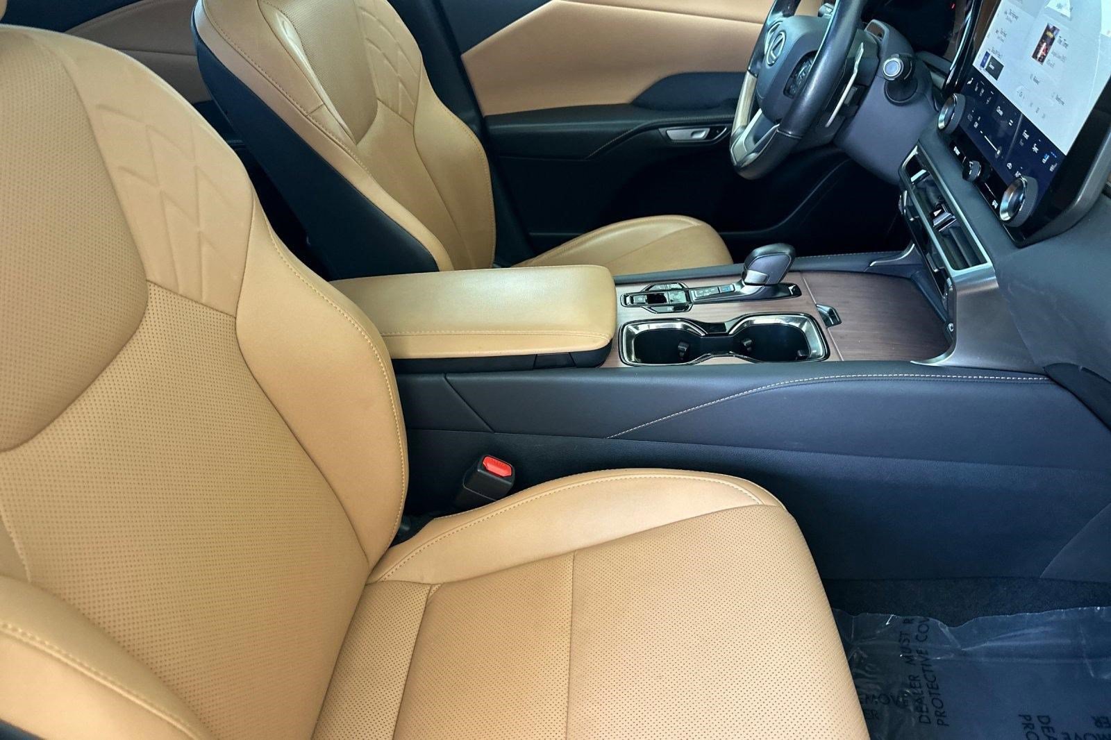 Certified 2023 Lexus RX 350h w/ Cold Area Package AWD/4WD image 31