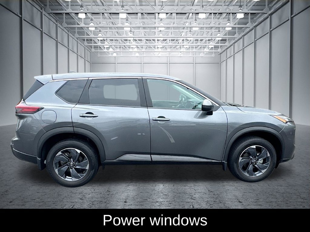 Used 2026 Nissan Rogue SV FWD image 8