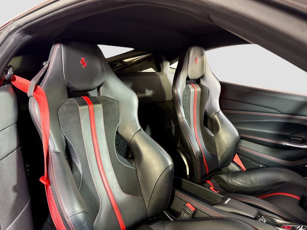 Used 2020 Ferrari F8 Tributo RWD image 4