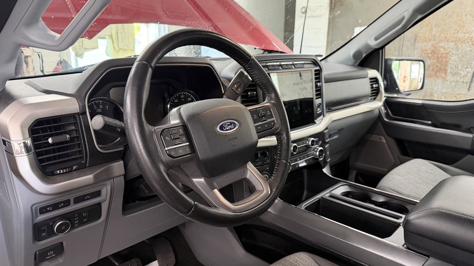 Used 2021 Ford F150 XLT w/ Equipment Group 302A High image 11