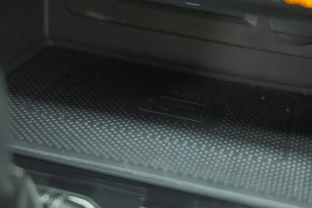 Used 2022 Volkswagen Atlas SE w/ Black Wheel Package FWD image 19