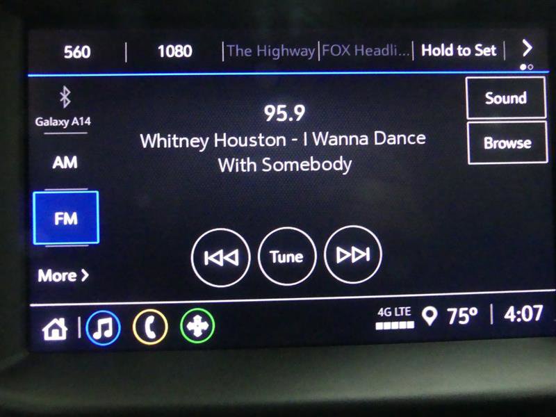 Used 2022 Chevrolet Silverado 1500 Custom Trail Boss w/ LPO, Dark Essentials Package image 10