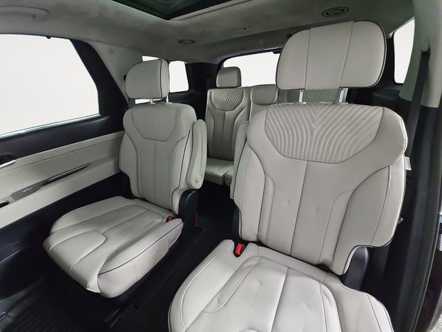 Used 2025 Hyundai Palisade Calligraphy AWD/4WD image 13