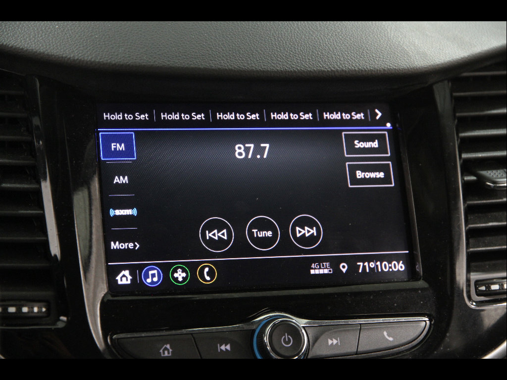 Used 2022 Chevrolet Trax LT w/ LT Convenience Package AWD/4WD image 11