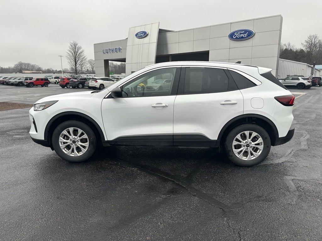Used 2023 Ford Escape Active image 2