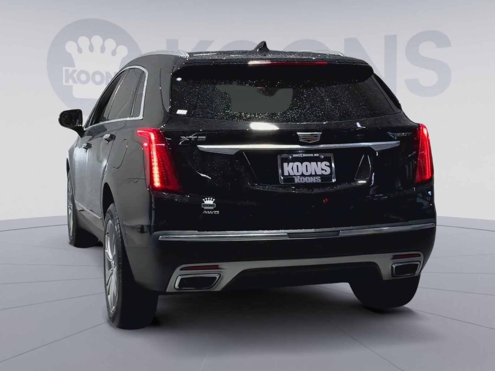 Used 2024 Cadillac XT5 Premium Luxury w/ LPO, Floor Liner Package AWD/4WD image 10