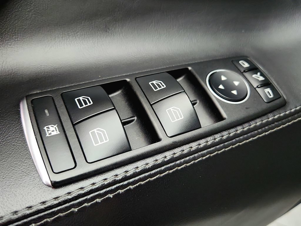 Used 2018 Tesla Model S 75D AWD/4WD image 22