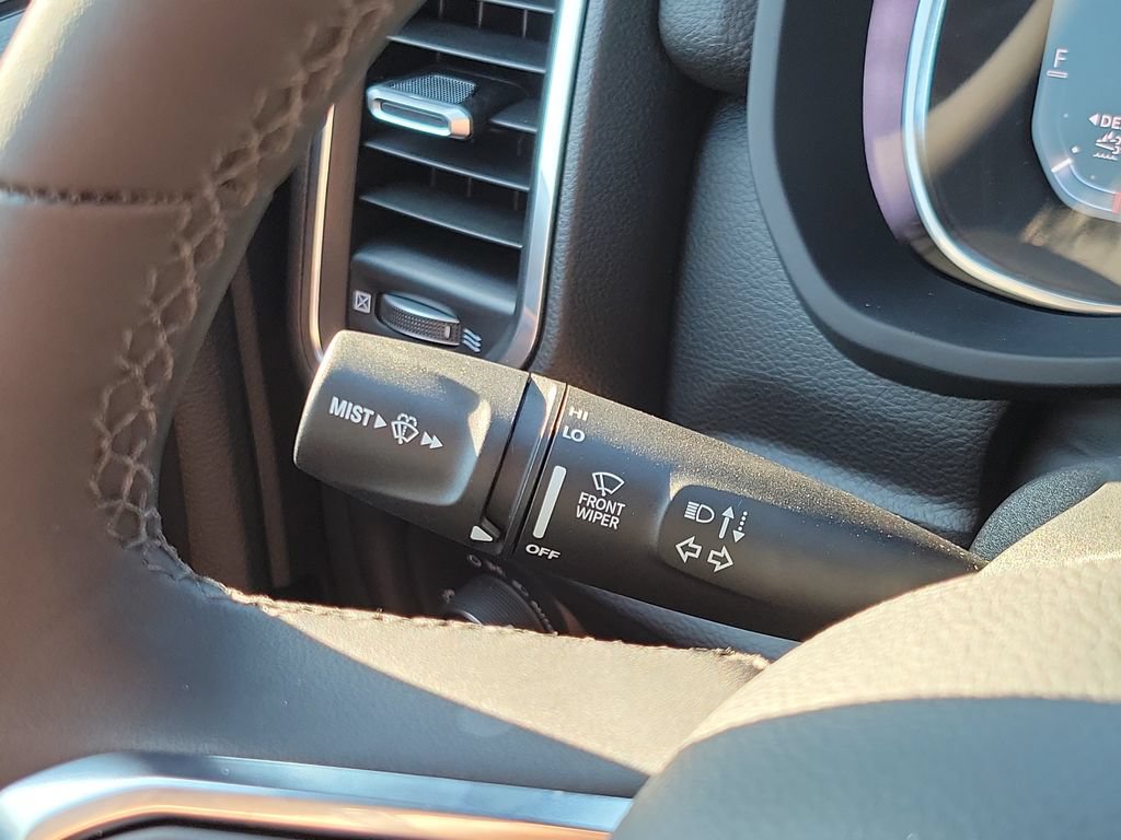 New 2026 RAM 3500 Laramie AWD/4WD image 28