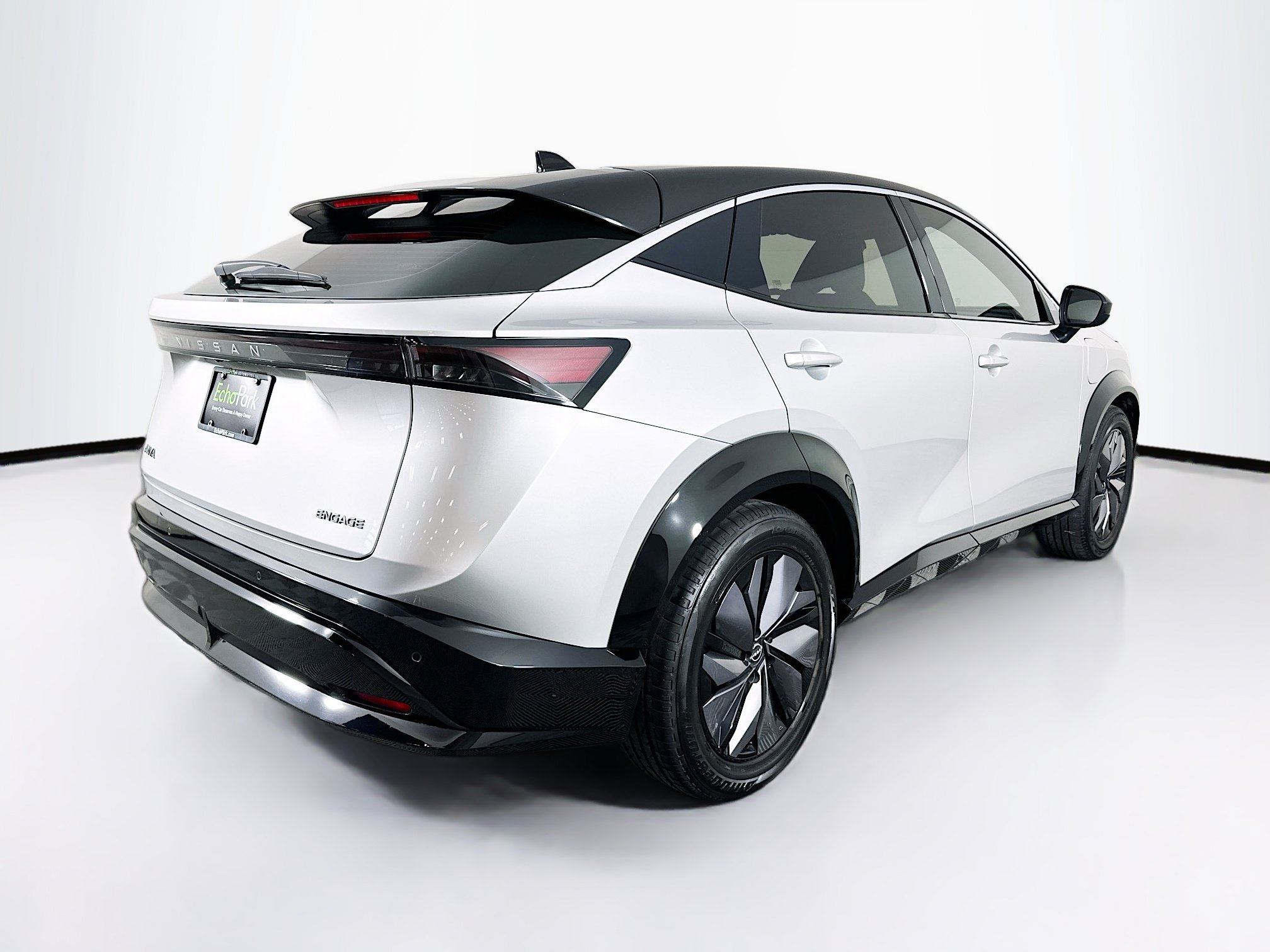 Used 2023 Nissan Ariya FWD image 9