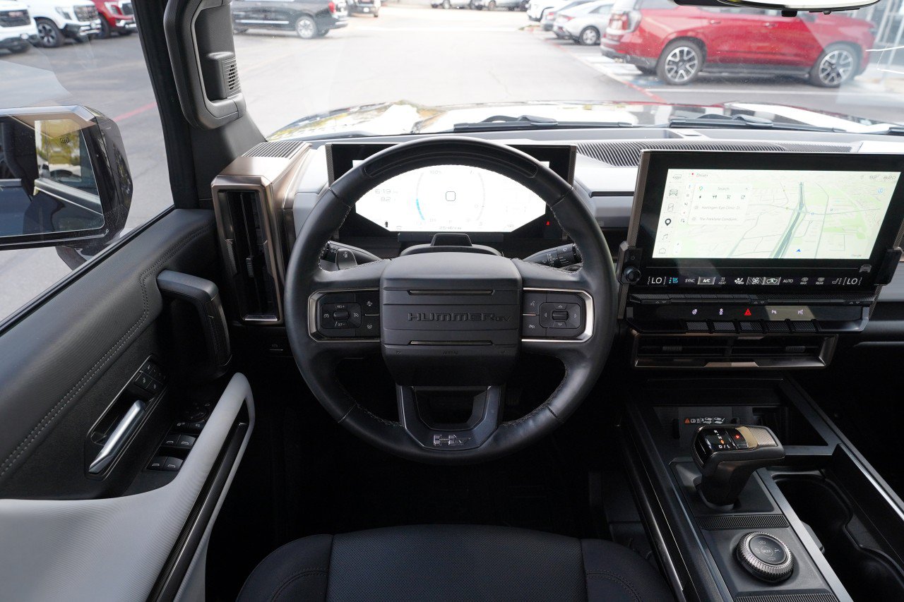 Used 2024 GMC Hummer EV 2X AWD/4WD image 9