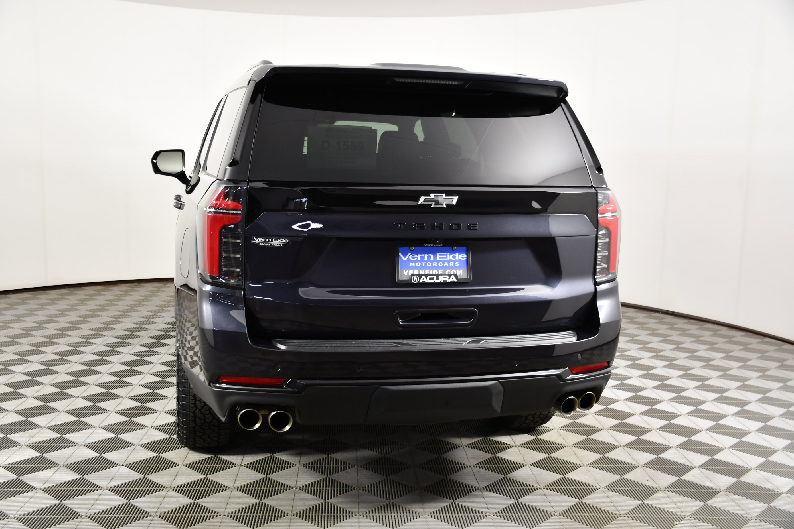 Used 2025 Chevrolet Tahoe Z71 AWD/4WD image 7
